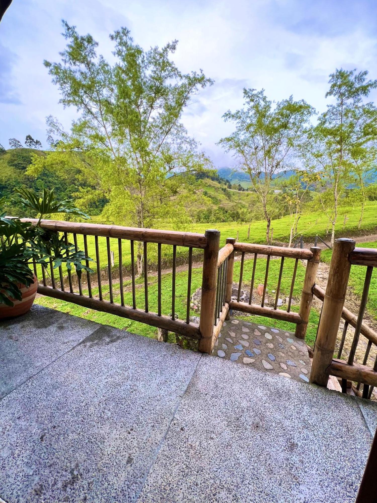 Glamping La Herradura Santa Rosa de Cabal Exterior foto